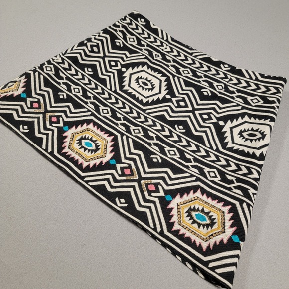 Judith March Mini Skirt Aztec Southwest Print Geometric Black White Size Small - Picture 3 of 10